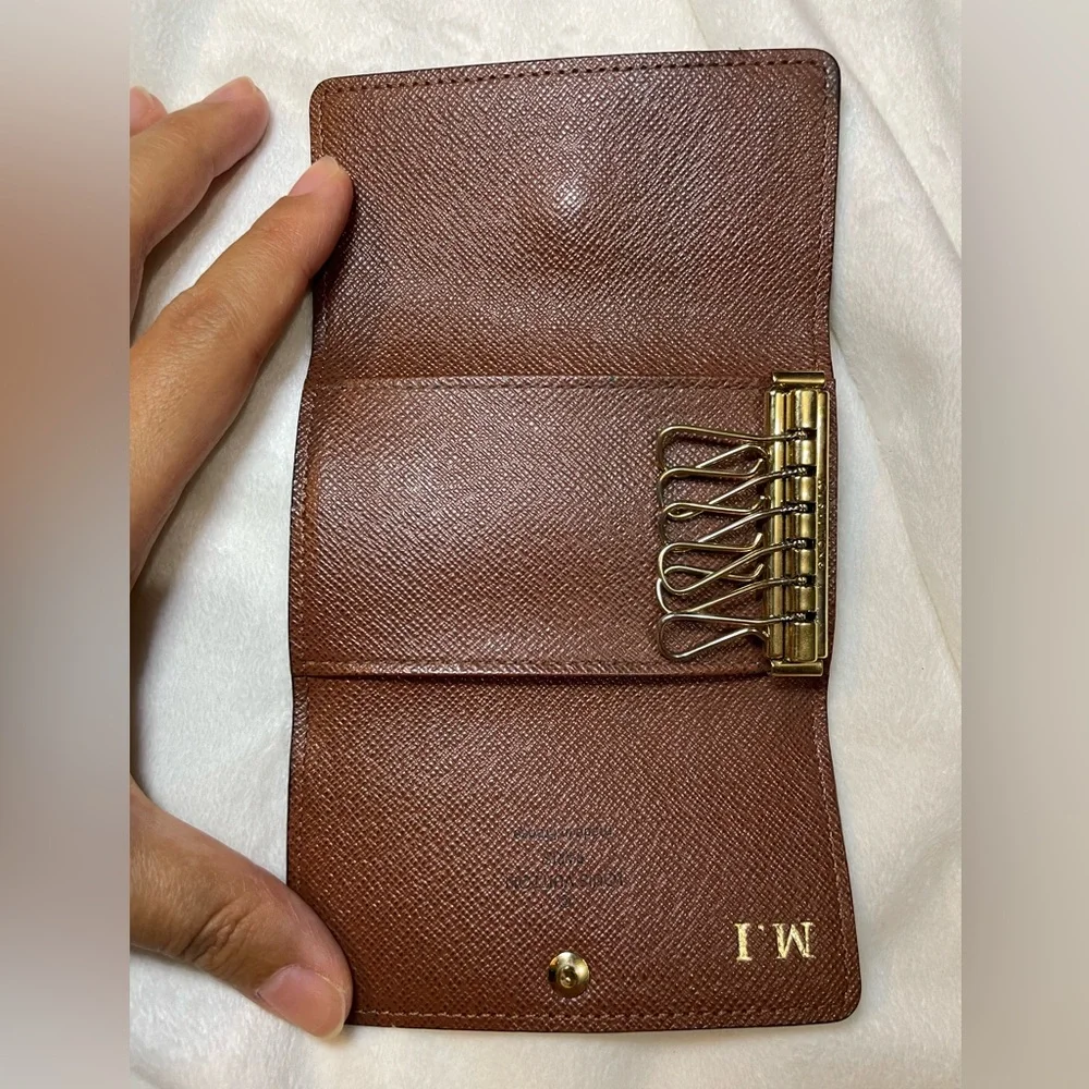 Louis Vuitton Monogram 6ring Key Case 🤎 - Picture 6 of 9